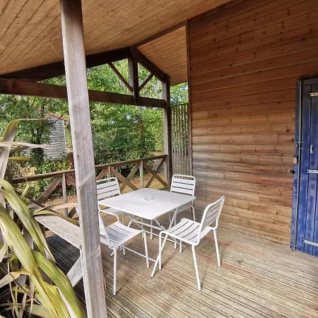 De La Chagnee 3* Saint-Aubin-le-Cloud