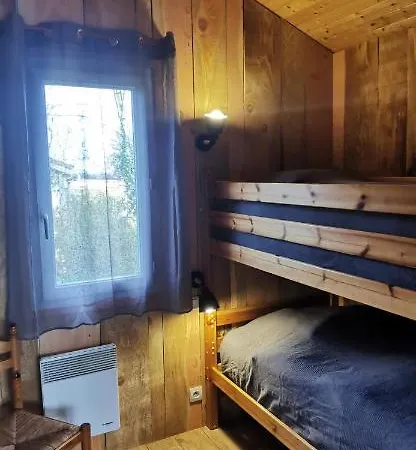 De La Chagnee 3* Saint-Aubin-le-Cloud