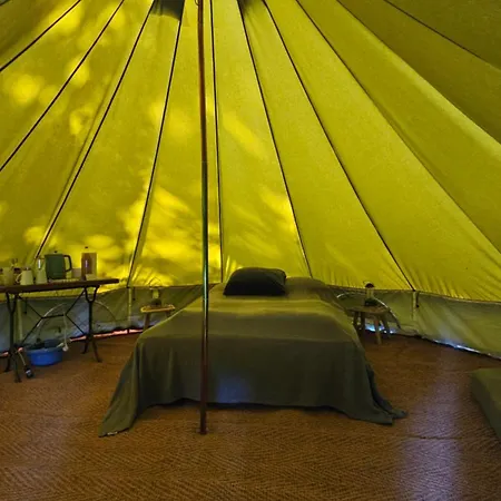 De La Chagnee Camping Saint-Aubin-le-Cloud