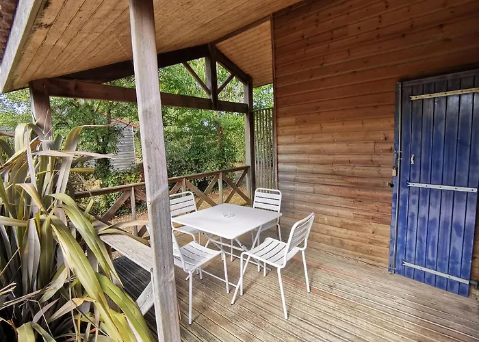 De La Chagnee 3* Saint-Aubin-le-Cloud