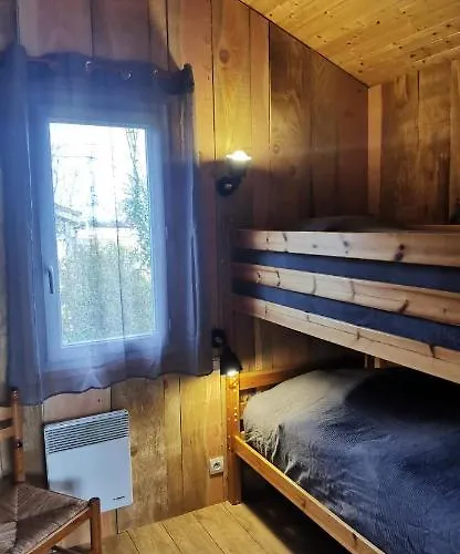 De La Chagnee 3* Saint-Aubin-le-Cloud