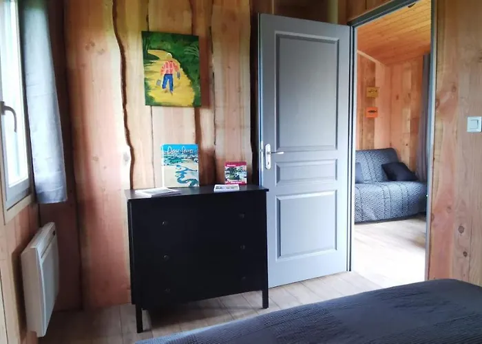 De La Chagnee Parque de Campismo Saint-Aubin-le-Cloud